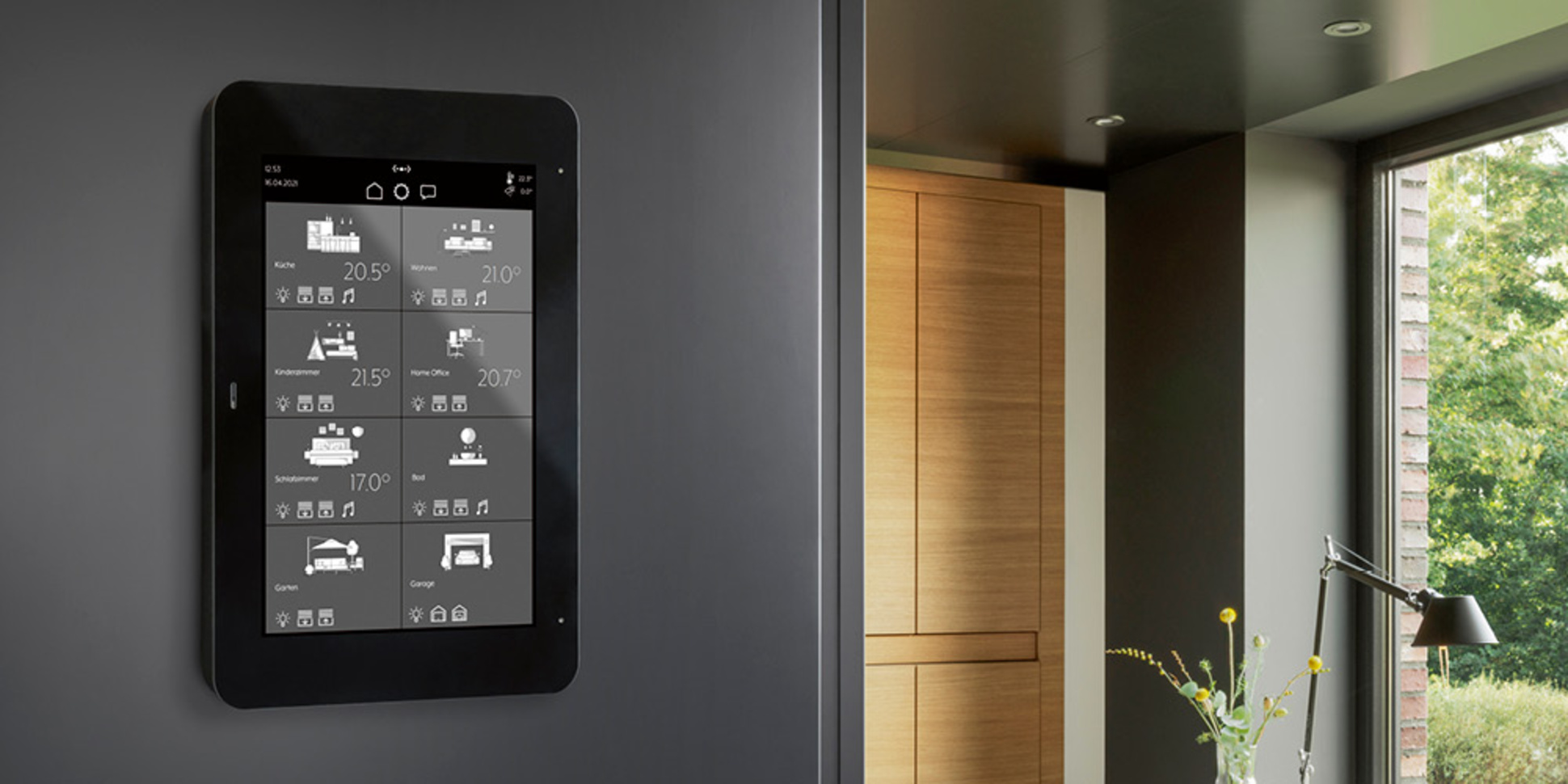 JUNG Smart Panel 8 bei WER Haustechnik GmbH in Schwäbisch Hall